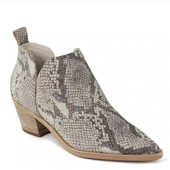 Dolce Vita Sonni Ankle Boots Snake Print Booties Block Heel Slip On Size 6.5 - Picture 1 of 10